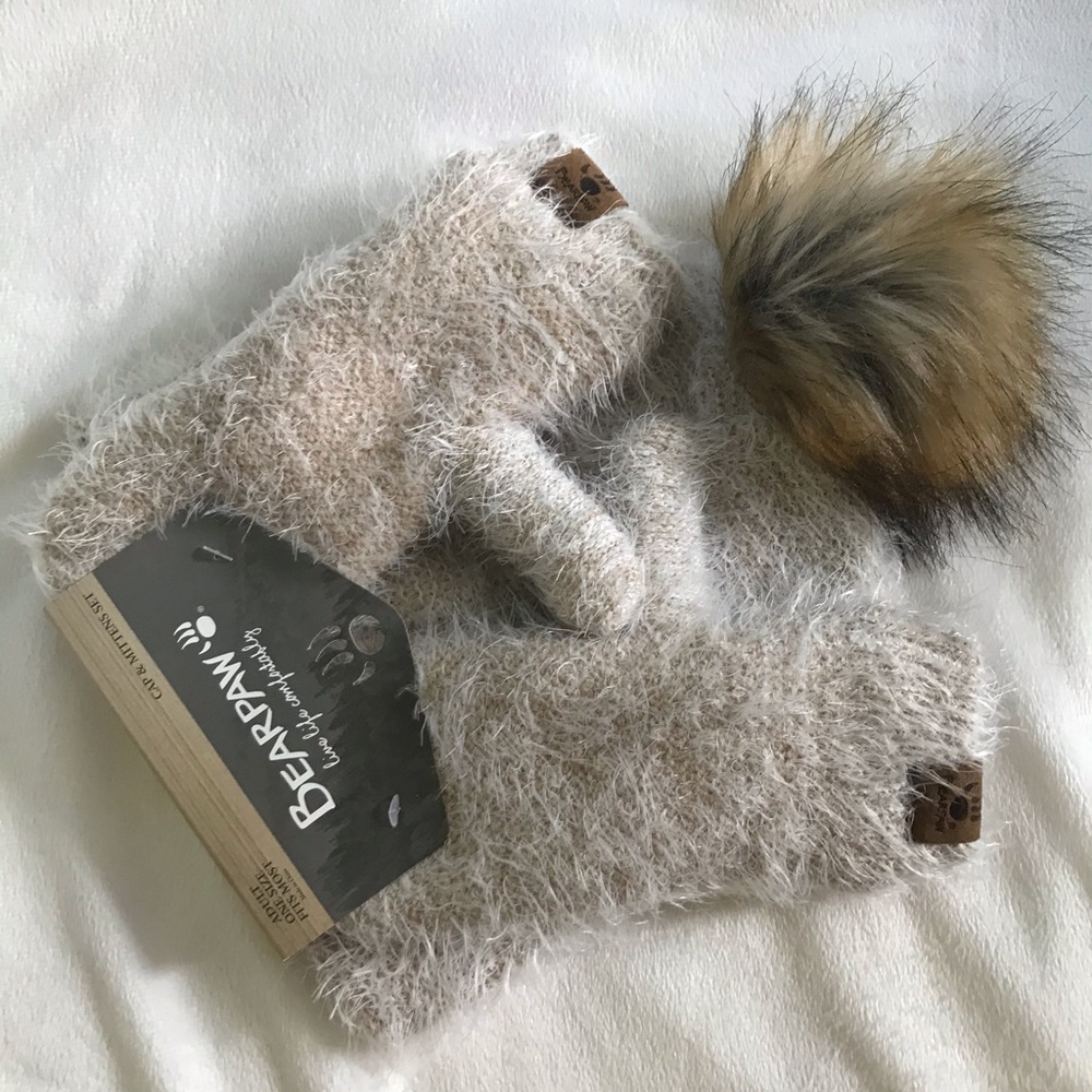 Bearpaw Beige Hat and Mittens